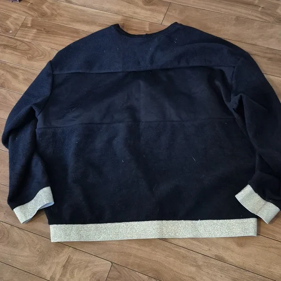 Nike Black and Gold women's  sweater - Picture 3 of 3